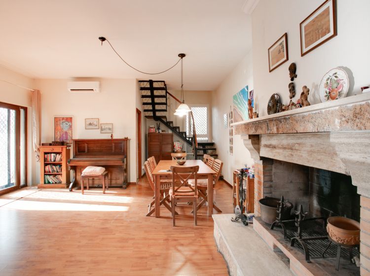 Villa in vendita, via Marotta  74, Fregene, Fiumicino