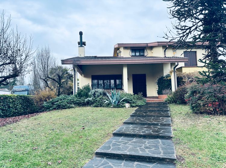 Villa in vendita, via 1ª Strada, Fiesso D'artico