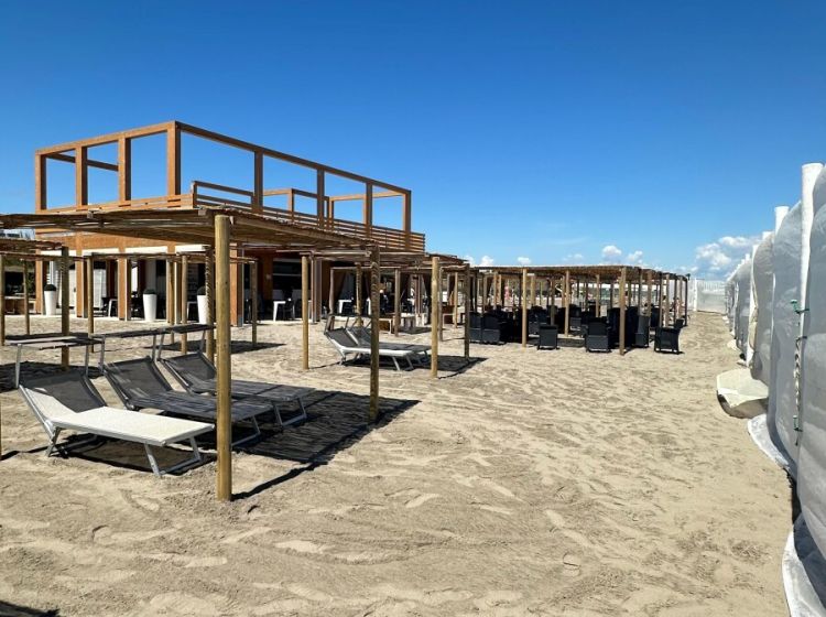 Attività / Licenza in vendita, via Nettuno  35, Chioggia