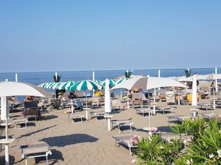 Attività / Licenza in vendita, via Nettuno  35, Chioggia