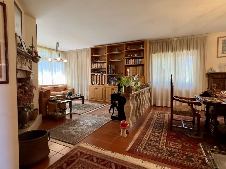 Villa in vendita, via Colle Scarano  79, Velletri