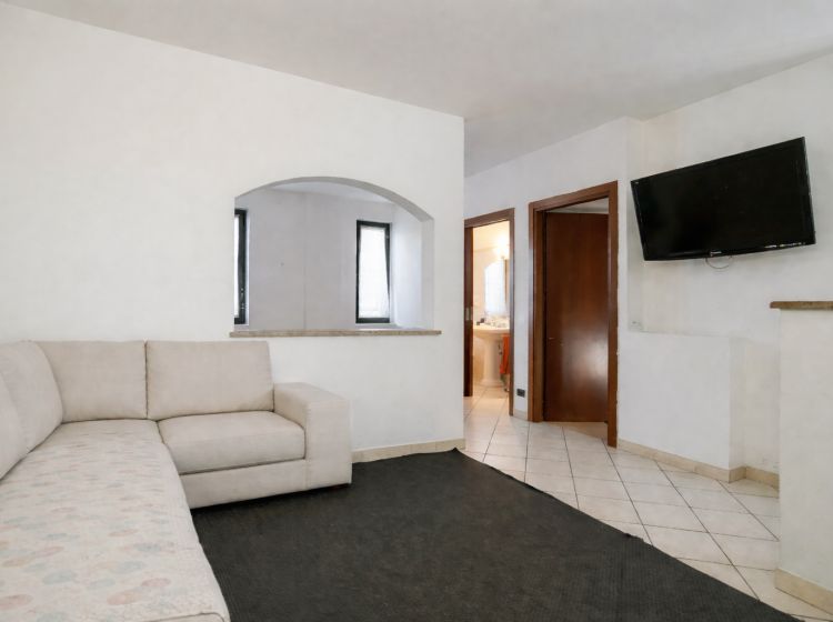 Villa in vendita, via delle Industrie  13, Osio Sotto