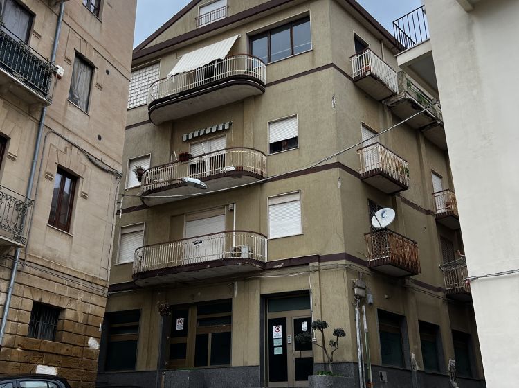 Filiale bancaria in vendita, Largo San Nicola  2, Salemi