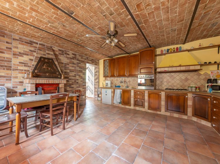 Cascina in vendita, via Vincenzo Gioberti  3, Cornale E Bastida