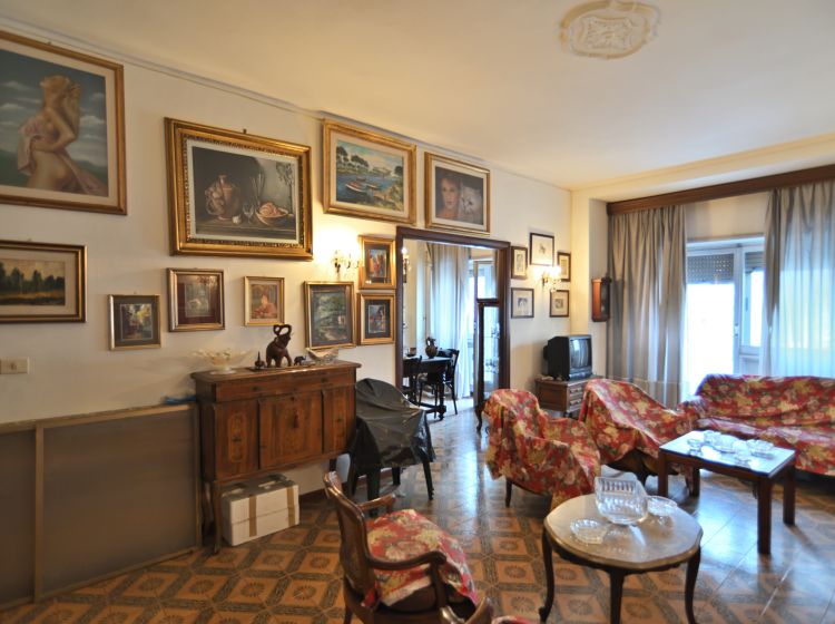 Appartamento in vendita, via dell'Impruneta  26, Magliana, Roma