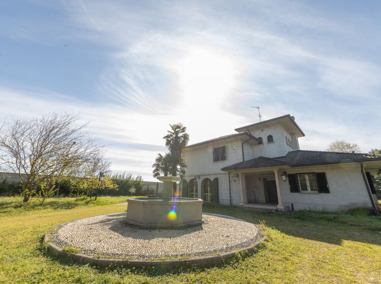 Villa in vendita, Corso Genova  242, Vigevano