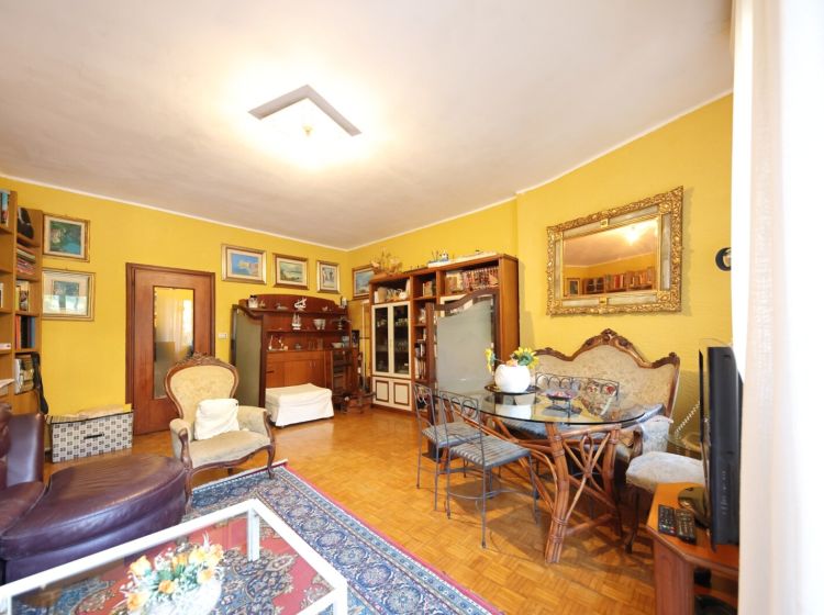 Bilocale in vendita, via Castagneto, Camogli