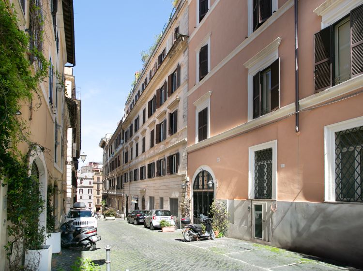 Magazzino o deposito in vendita, via dei Quattro Cantoni  9a, Centro Storico, Roma