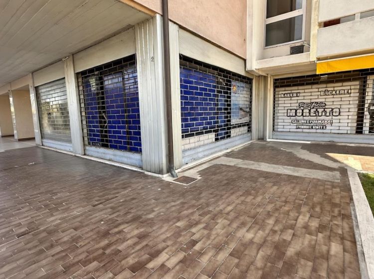 Negozio in vendita, via delle Nazioni Unite, Chioggia