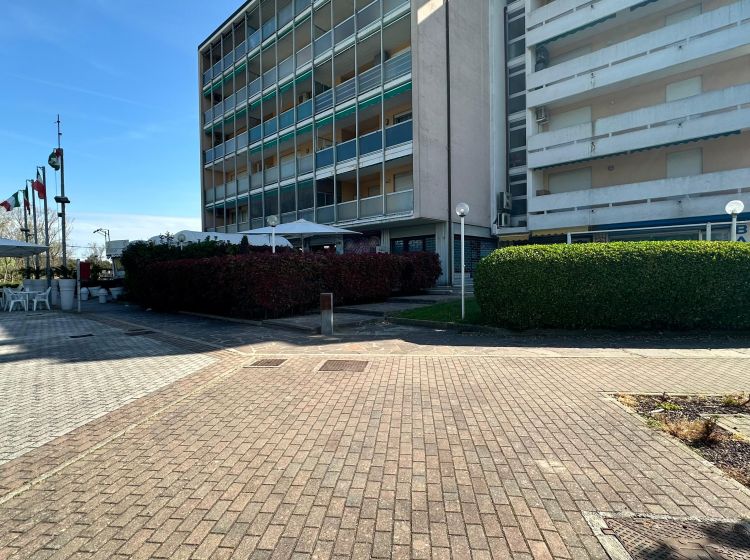 Negozio in vendita, via delle Nazioni Unite, Chioggia