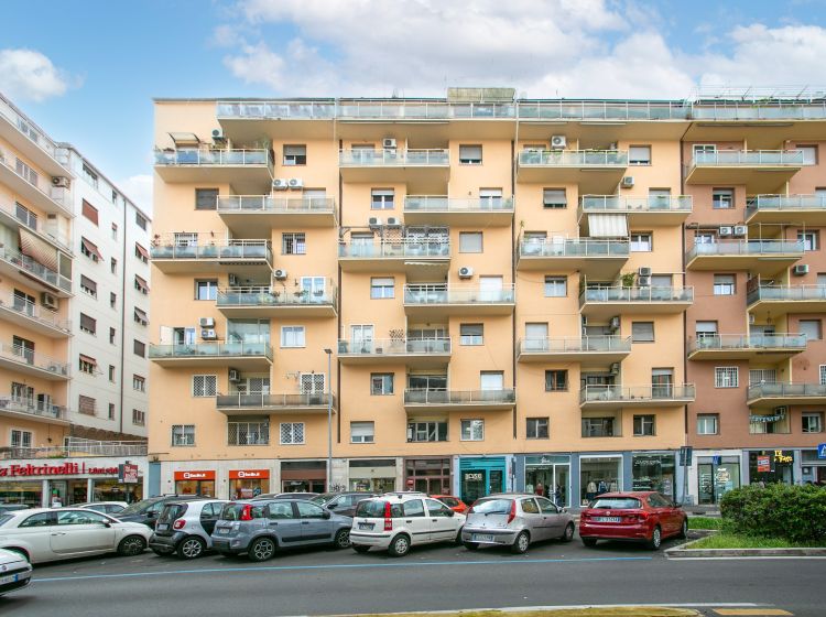 Quadrilocale in vendita, viale Libia  174, Trieste, Roma