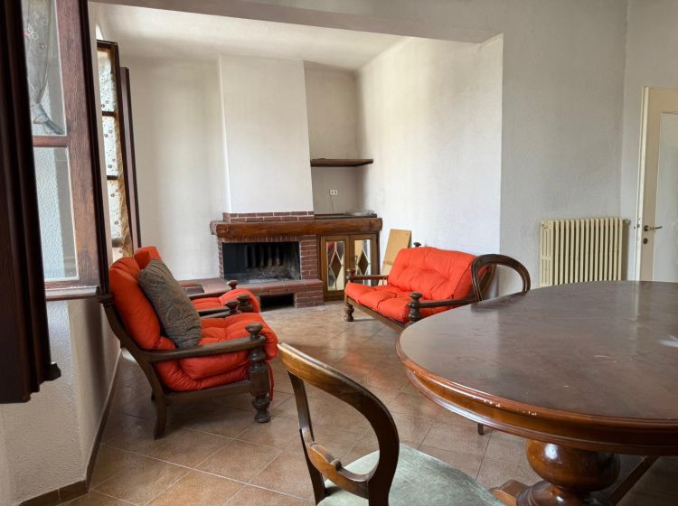 Quadrilocale in vendita, via Montebello, Licciana Nardi