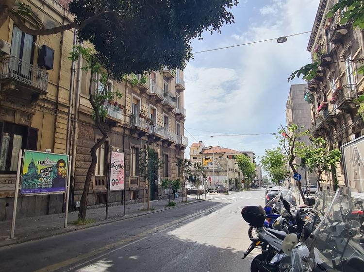 Negozio in vendita, viale della Libertà  145, Libertà, Catania