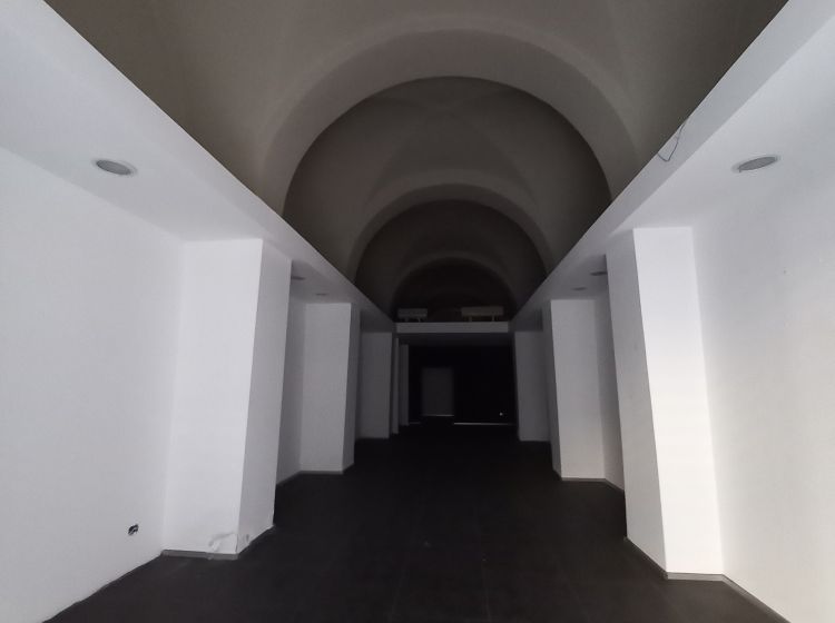 Negozio in vendita, viale della Libertà  145, Libertà, Catania