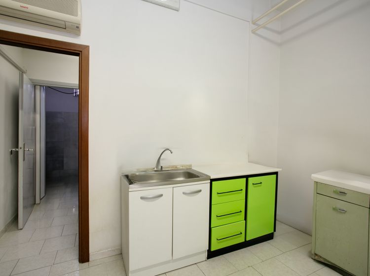 Negozio in vendita, via Olevano Romano  228, Tor de' Schiavi, Roma