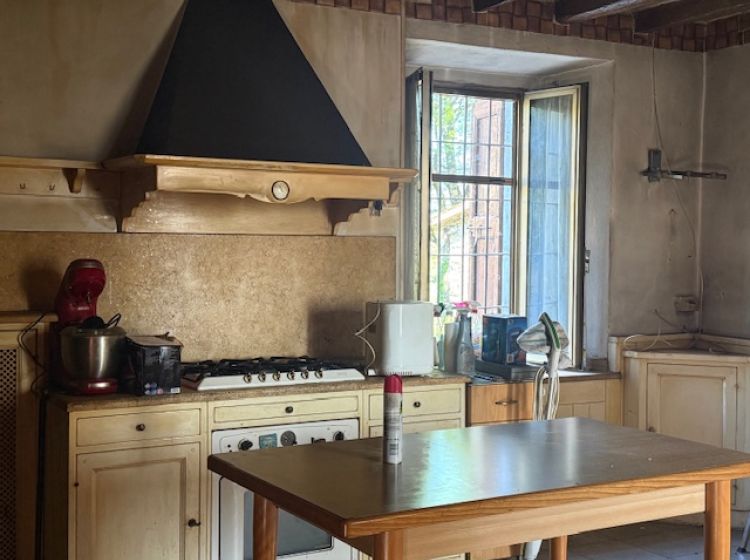 Rustico in vendita, Strada della Cornia, Albazzano, Tizzano Val Parma