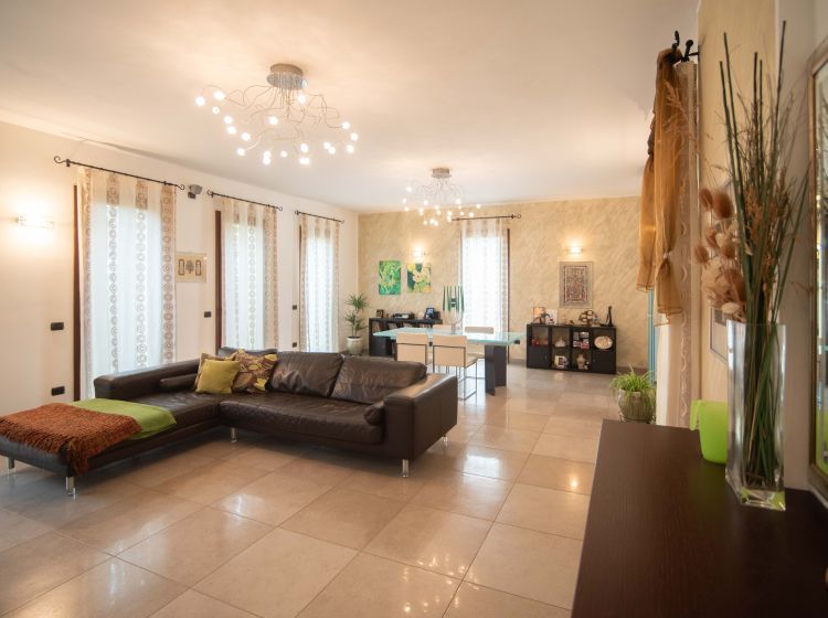 Villa in vendita, via Giuseppe Sirtori  2, Igea Marina, Bellaria-igea Marina