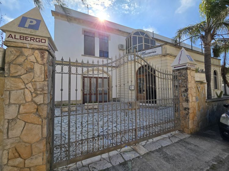 Albergo in vendita, via Santa Cesarea Terme  72, Cocumola, Minervino Di Lecce