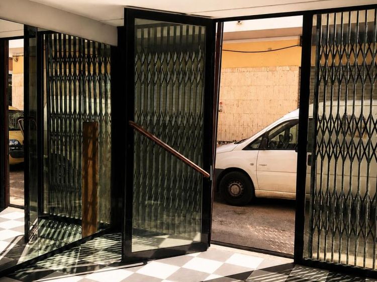 Negozio in vendita, via Benedetto Croce  172, Porta Nuova, Pescara