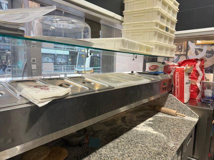 Attività / Licenza in vendita, viale Bligny  1, Navigli, Milano