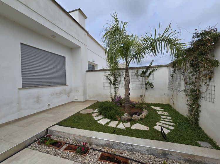 Villa in vendita, via Don Tonino Bello  8, Presicce