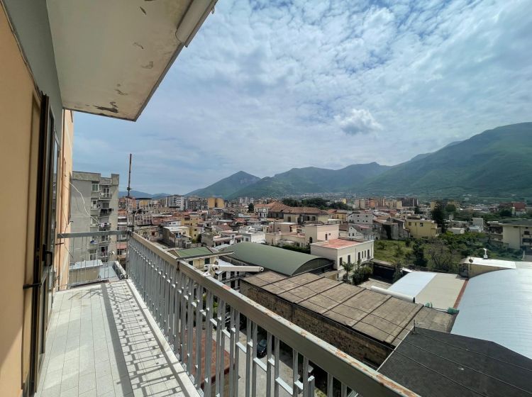 Quadrilocale in vendita, via Starza  41, Angri