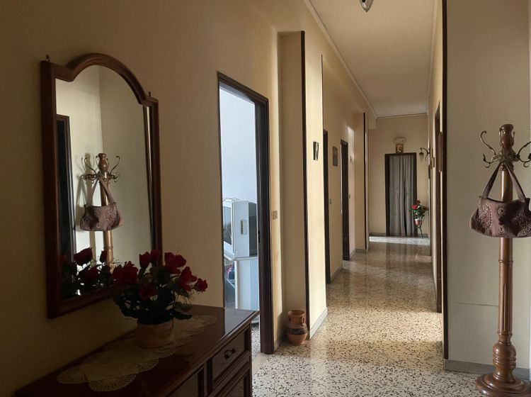 Quadrilocale in vendita, via Starza  41, Angri