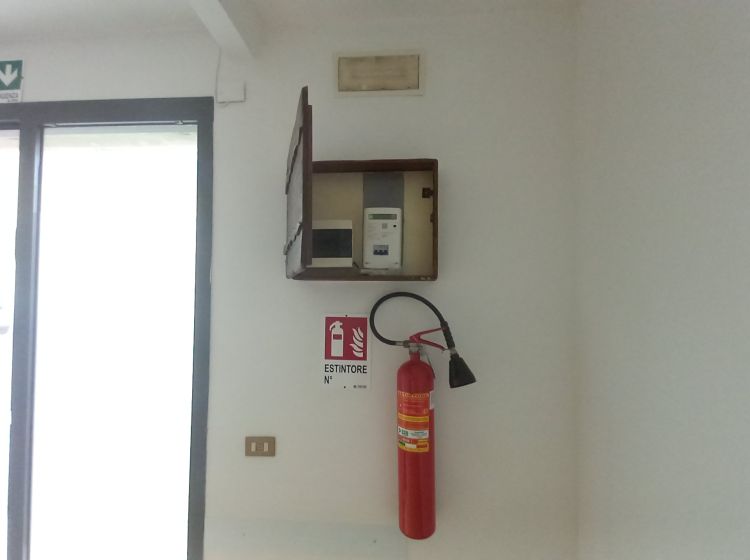 Negozio in affitto, via Raffaello Sanzio  108, Senigallia