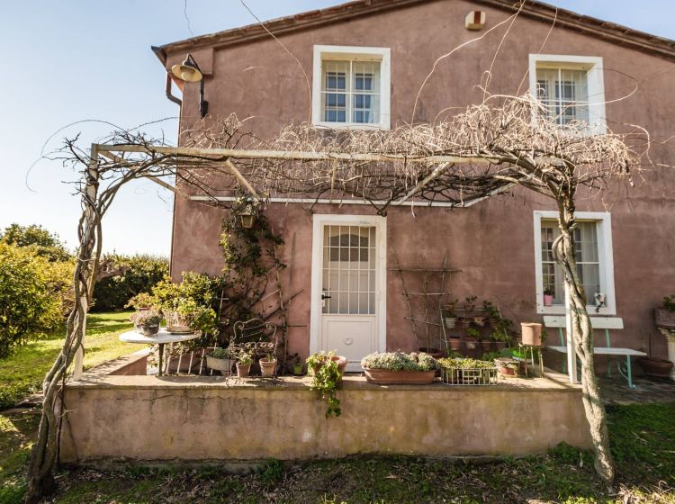 Villa in vendita, via della Colombaia  17, Massarosa