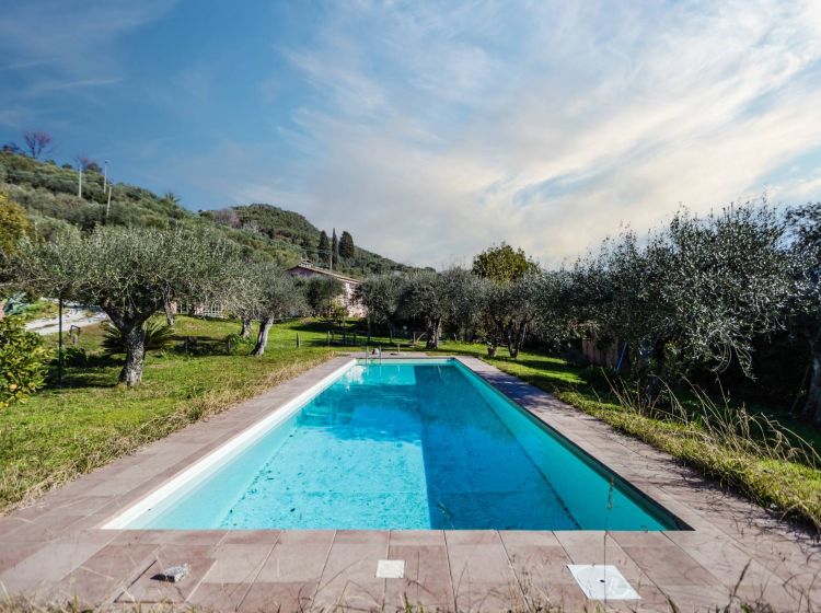 Villa in vendita, via della Colombaia  17, Massarosa