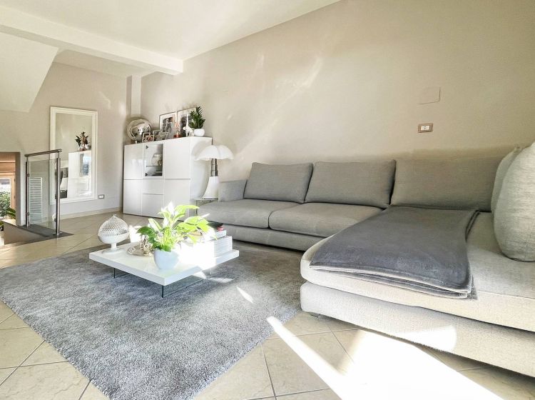 Villa in vendita, via di Sant'Alessio, Sant'Alessio, Lucca