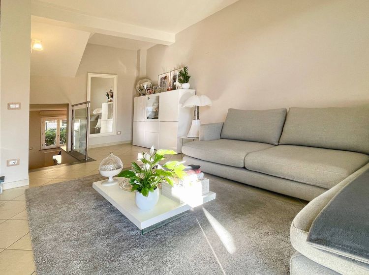 Villa in vendita, via di Sant'Alessio, Sant'Alessio, Lucca