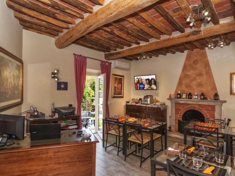 Villa in vendita, via della Boccaccia, Capannori