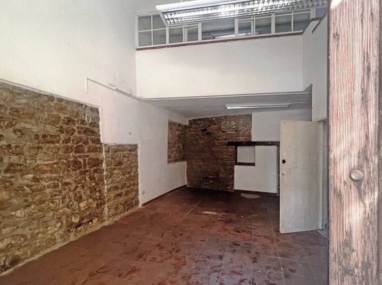 Negozio in vendita, via Ricciarelli  68, Volterra