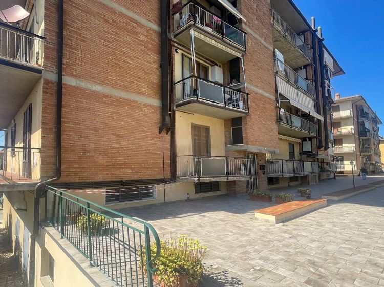 Appartamento in vendita, via dei Leccetti  11, Volterra