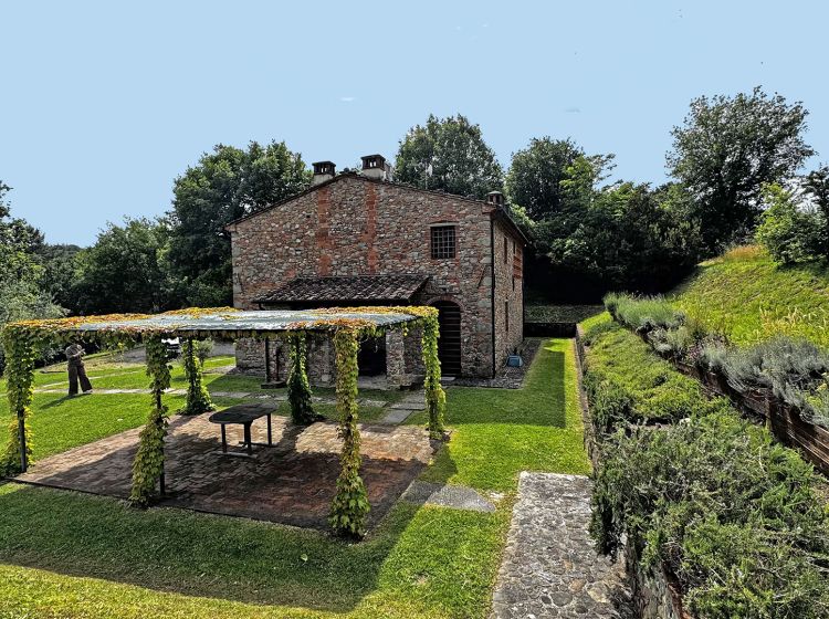 Casale in vendita, via di Petrognano, Gragnano, Capannori