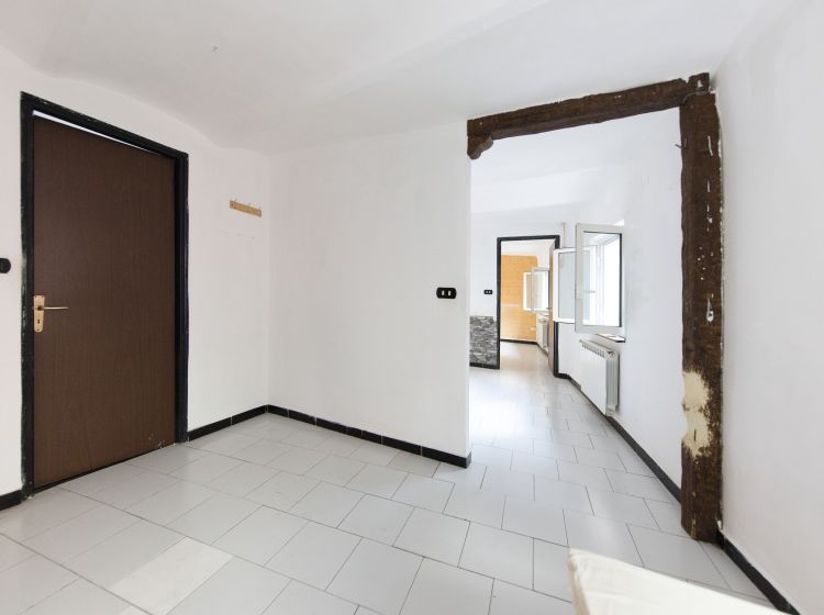 Bilocale in vendita, via Barabini di Teglia  2, Rivarolo, Genova