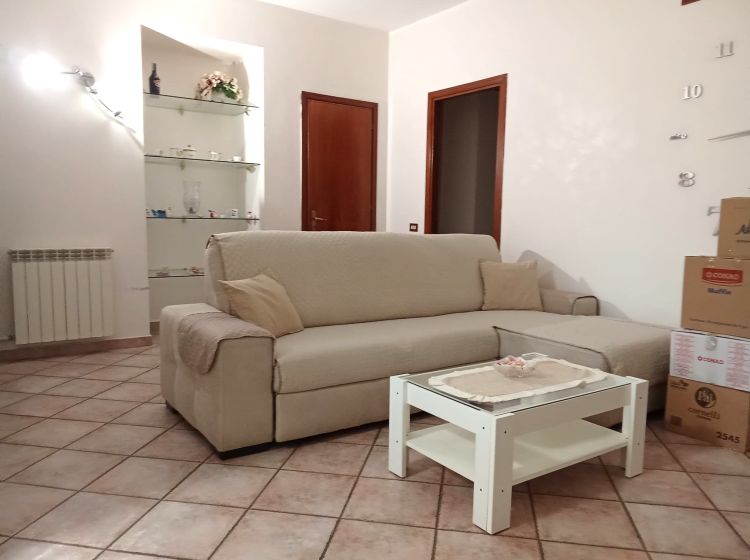 Trilocale in affitto, via Sant'Agata  3, Villabate
