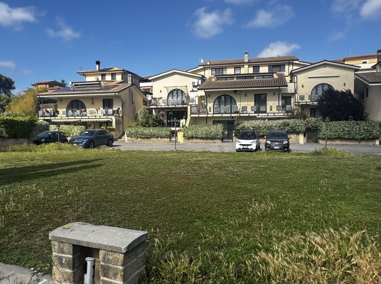 Villa in vendita, via dei Costaroni  87, Belvedere, Riano