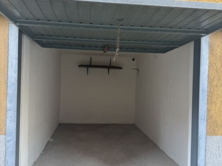 Box / Garage in affitto, via Marmolada, San Leonardo, Parma