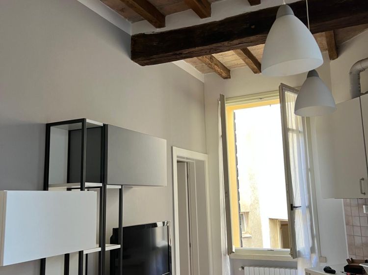 Bilocale in vendita, via Lodovico Ariosto, Centro storico, Reggio Emilia