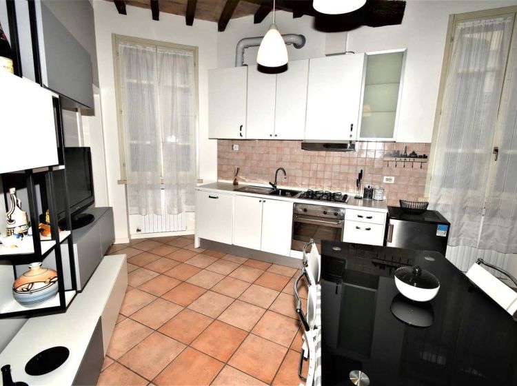 Bilocale in vendita, via Lodovico Ariosto, Centro storico, Reggio Emilia
