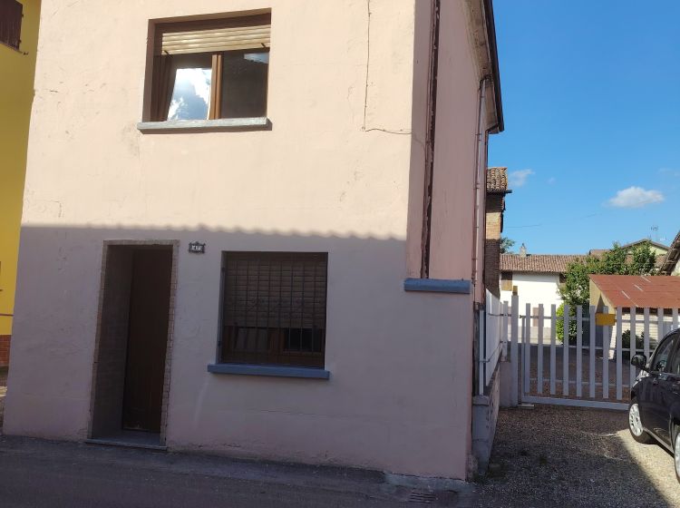 Stabile o palazzo in vendita, via Prevostina  47, Bastida Pancarana