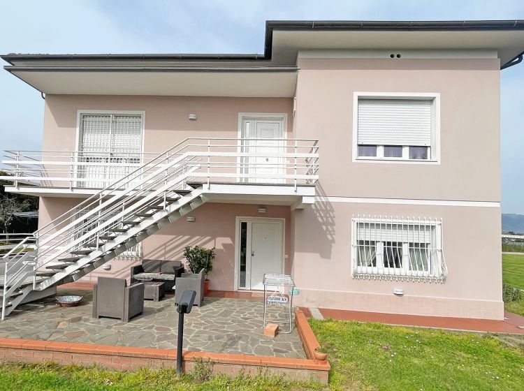 Villa in vendita, via Delle Cornacchie, San Vito, Lucca