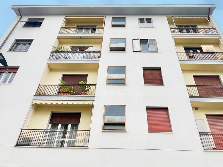 Quadrilocale in vendita, viale Francesco Talenti, L'Isolotto, Firenze