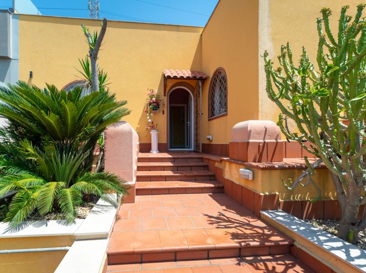 Villa in vendita, via Vincenzo Ricca  12, Aci Catena