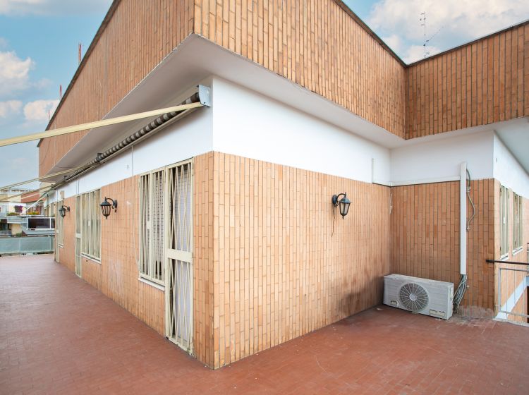 Attico in affitto, via Luigi Kossuth  28, Portuense, Roma