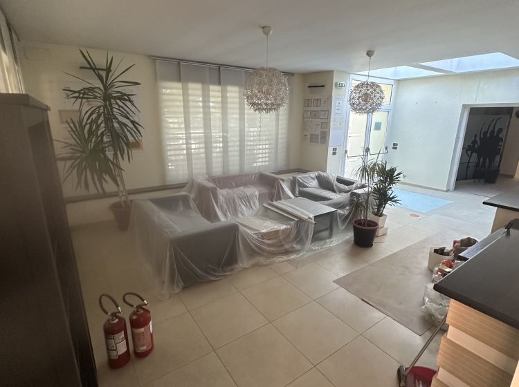 Negozio in affitto, viale della Gioventù  22, San Giovanni Rotondo