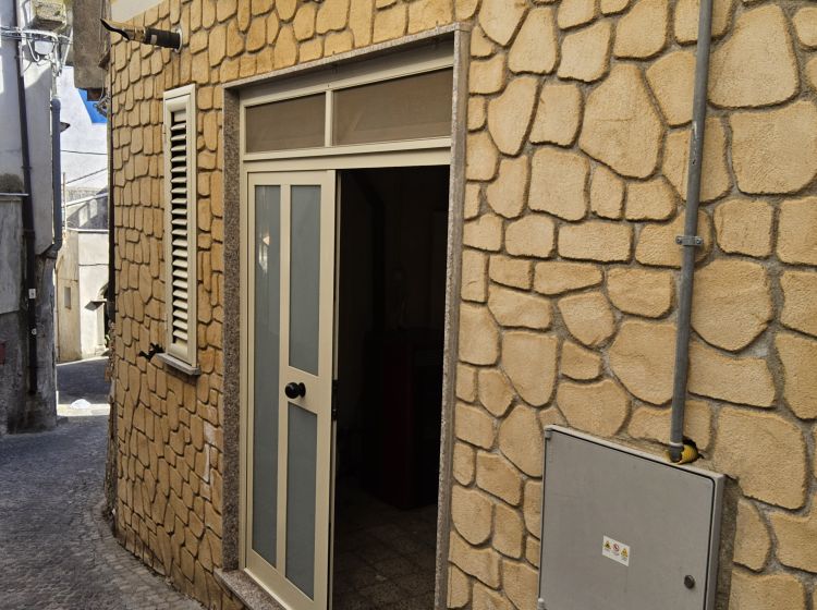 Terratetto unifamiliare in vendita, via Umberto I', Riace