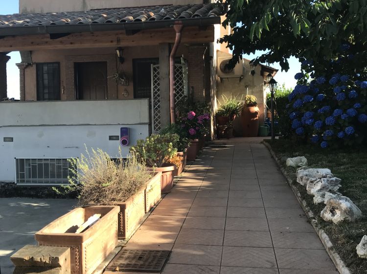 Villa in vendita, via Grotte di Postumia, Colle Sabazio, Anguillara Sabazia